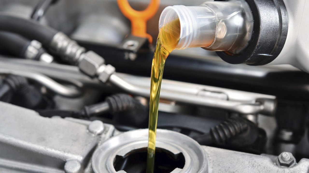 علت روشن شدن چراغ ترمز دستی