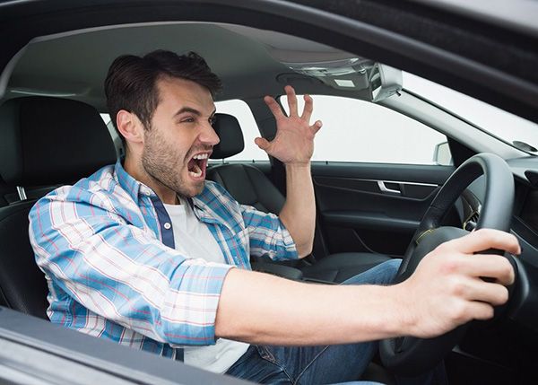 اگر ترمز ماشین نگرفت چه‌کنیم؟
