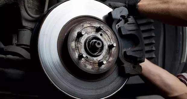 کی باید لنت جلو پراید را تعویض کنیم؟